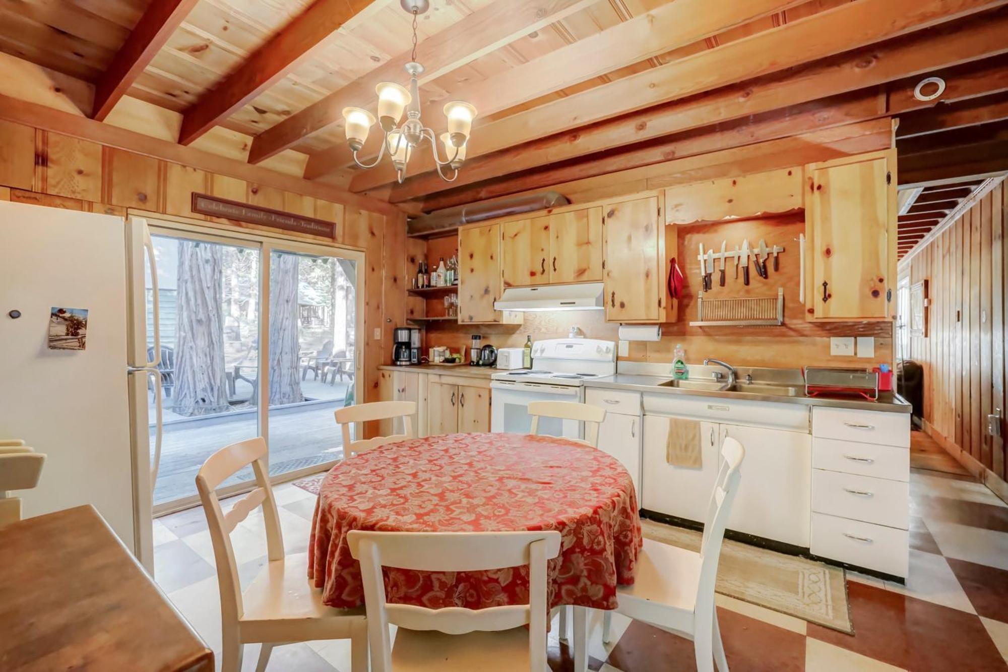 Spacious Classic Cabin Retreat- Near Lassen Mill Creek Luaran gambar